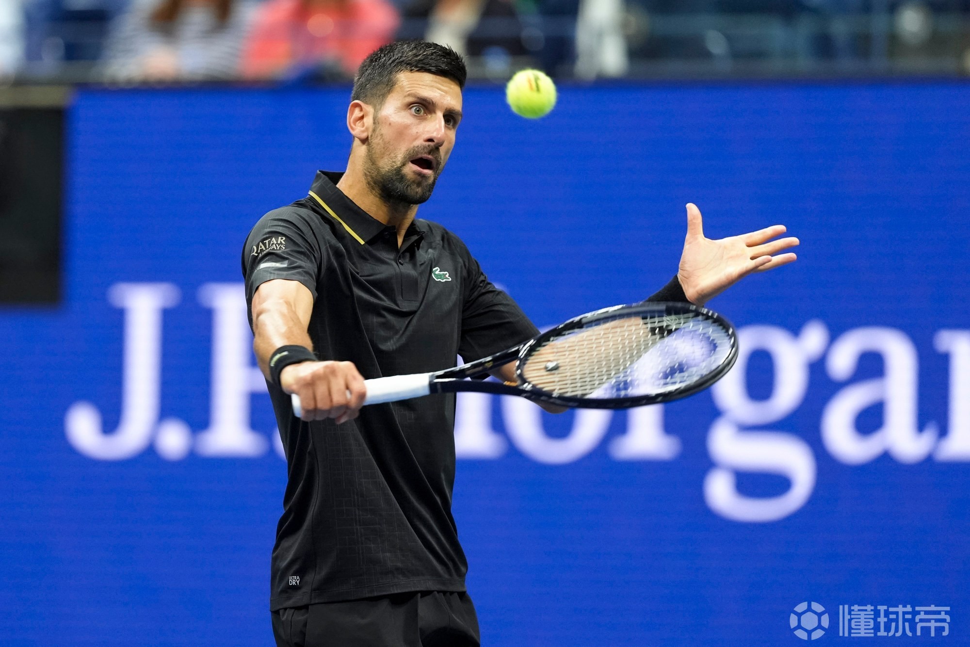 德国网球队鏖战法国网球队,德约科维奇三分雨点燃全场 德国网球队鏖战法国网球队,德约科维奇三分雨点燃全场