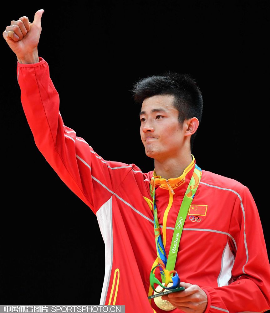 中国羽毛球队完胜印度羽毛球队，谌龙送出助攻