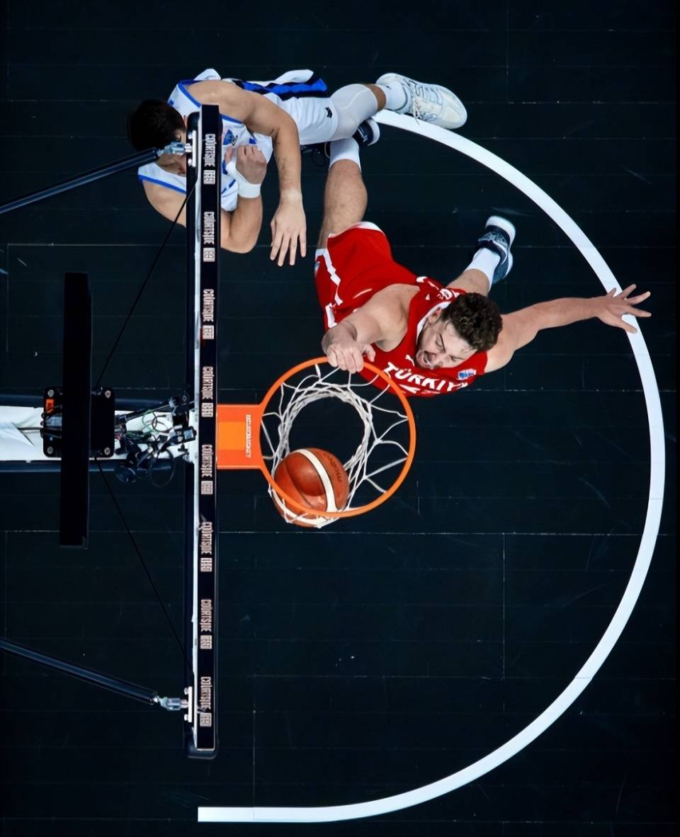 开云体育入口-关于菲律宾男篮碾压德国男篮，莫兰特一己之力扛起全队的信息