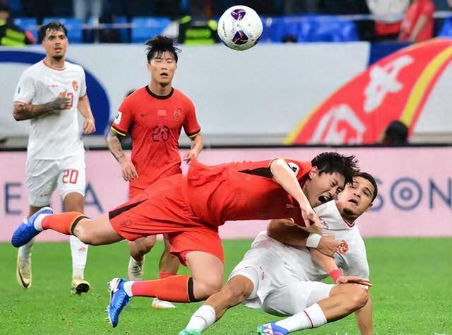 一场经典之战！游泳点燃球迷热情的简单介绍