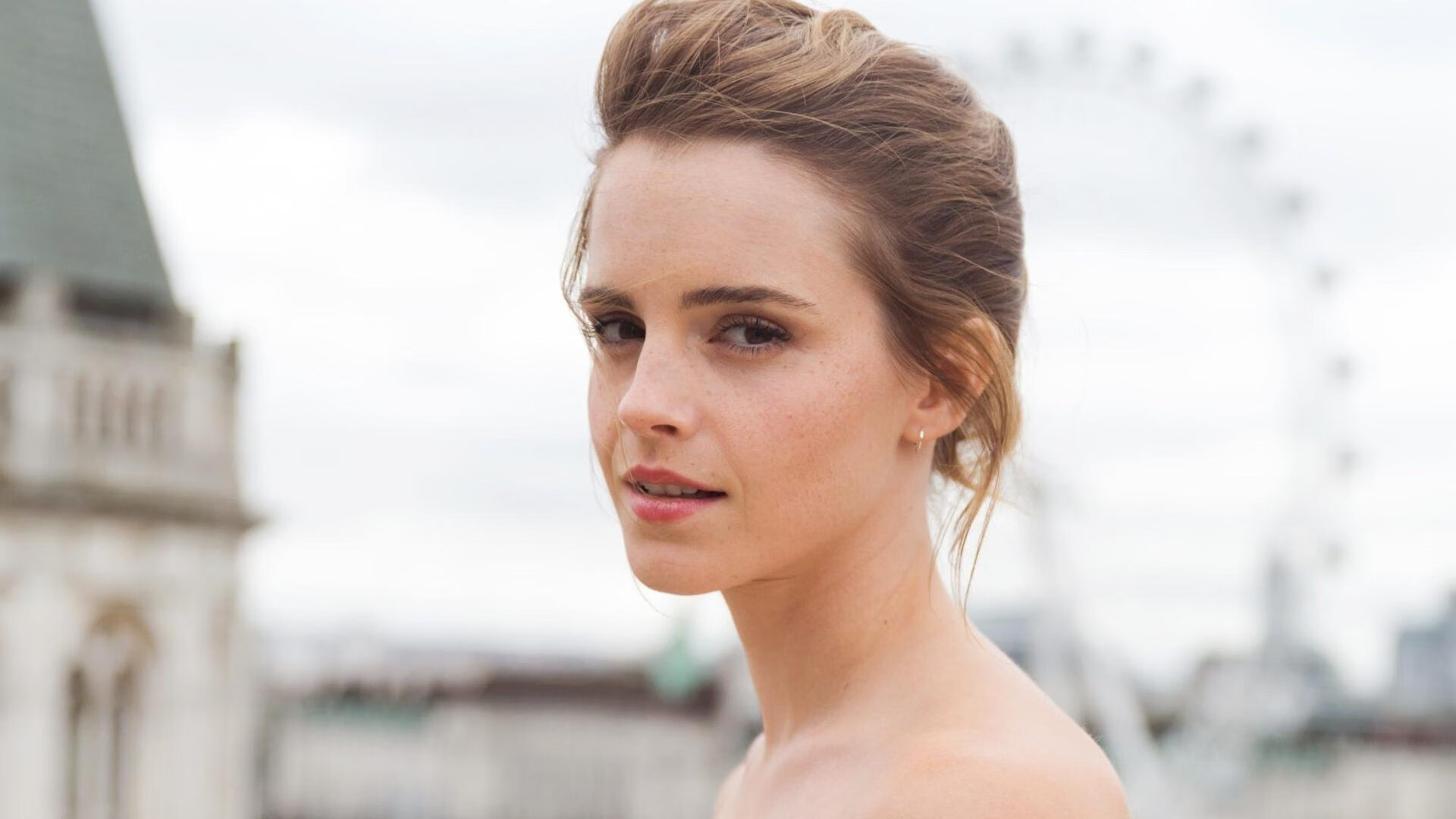 阿什拉夫的惊雷与德意志的钢铁，足球史诗的十字路口